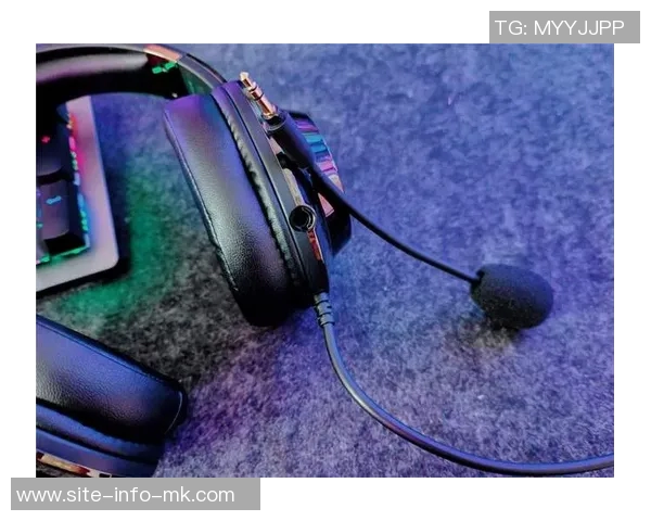 全屏沉浸体验,耳机加持,感受铁人客场的激情与震撼力量 全屏沉浸体验,耳机加持,感受铁人客场的激情与震撼力量